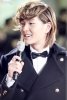 presentateur onew.jpg